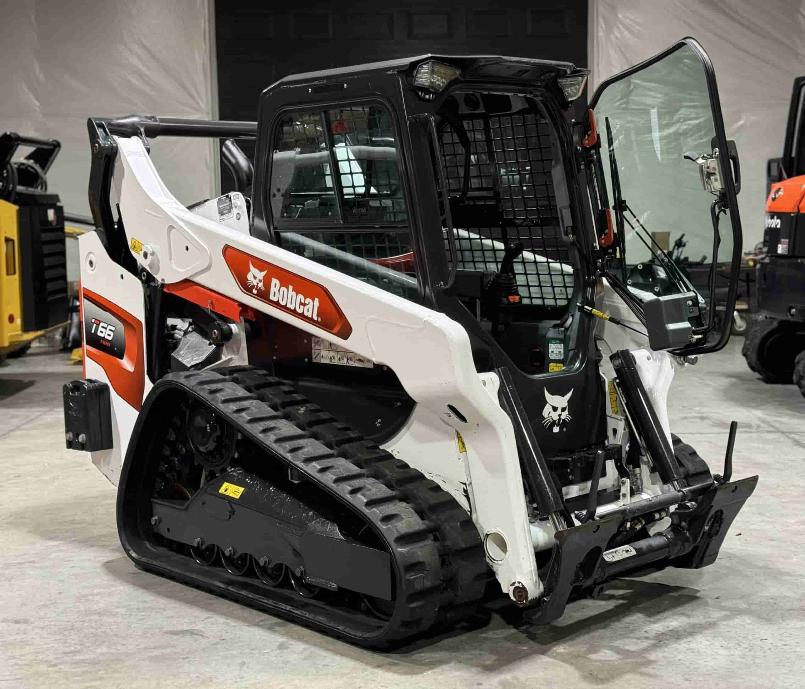 2021 BOBCAT T66 CLEAN!
